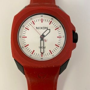 Nixon’s ‘The Ruckus’ red watch in GUC. Needs battery replacement.